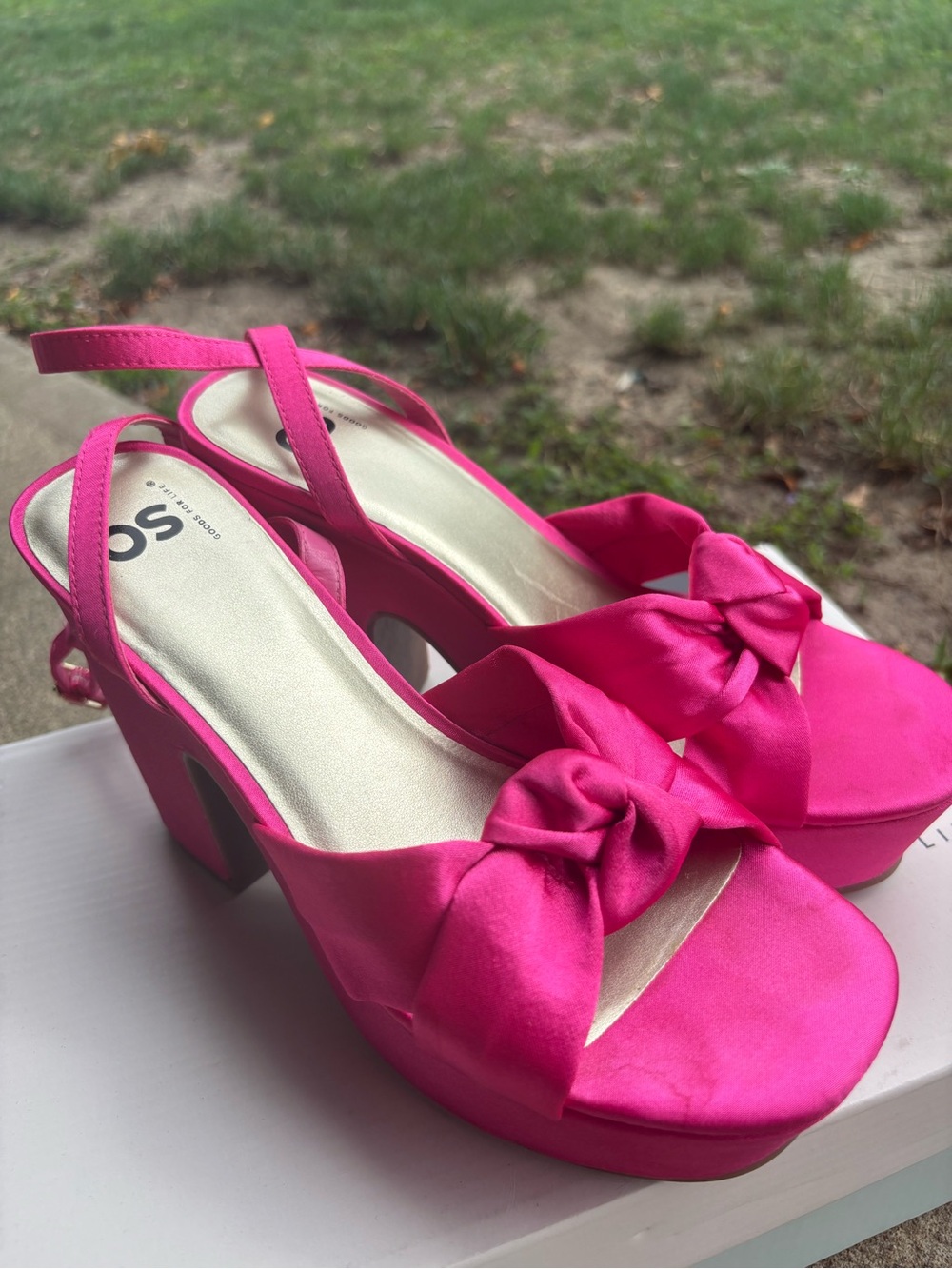 SO 5.5 Hot Pink Bow Platform Block Bow Heels